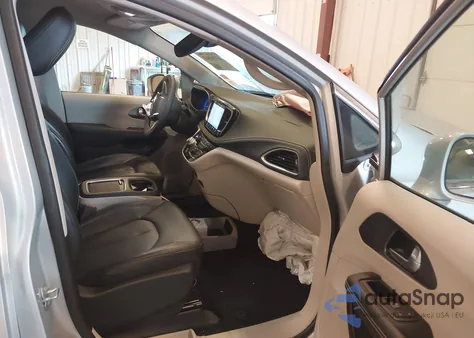 2022 Chrysler Pacifica Touring L Awd из США, поврежденный, VIN 2C4RC3BG3NR140275